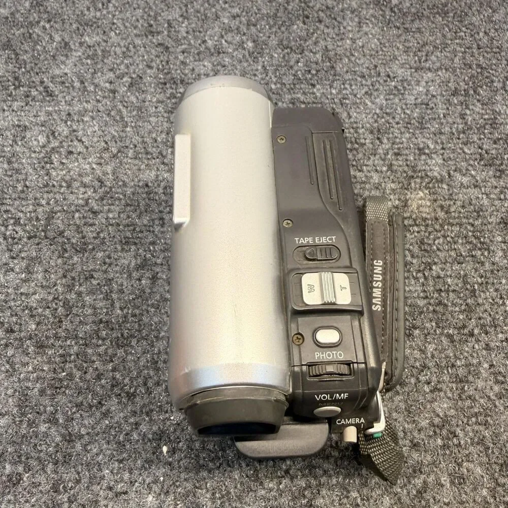 Vintage Samsung SC-D353 MiniDV Digital Camcorder Silver 20x Zoom Untested As-Is